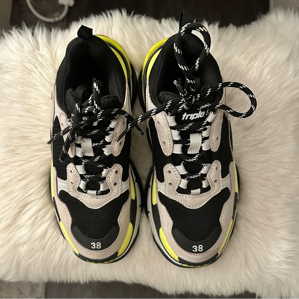 Balenciaga Tripple S sneakers
